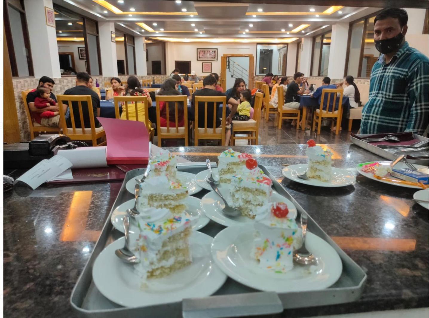 קאוסאני Uttarakhand Resort מראה חיצוני תמונה