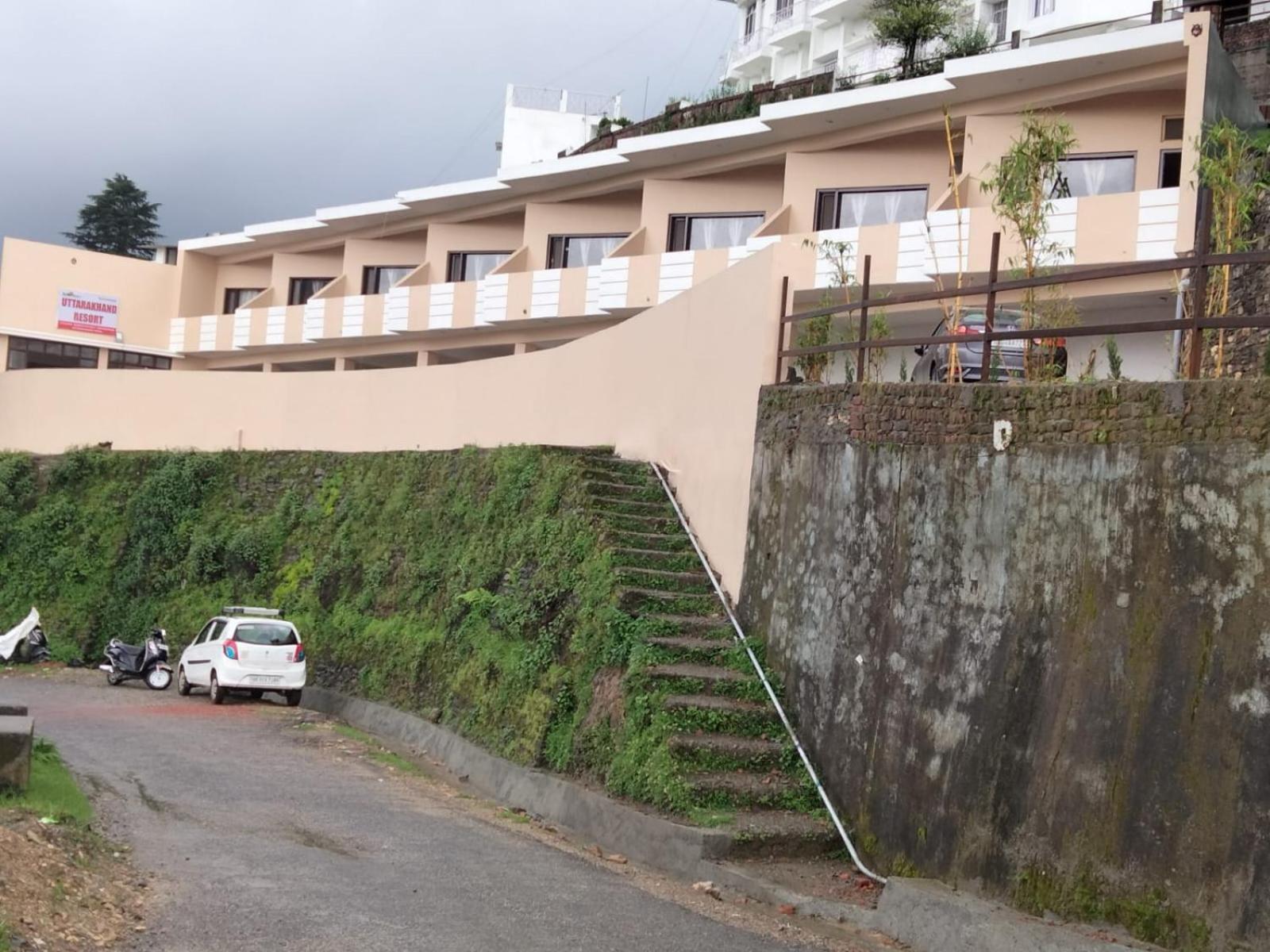 קאוסאני Uttarakhand Resort מראה חיצוני תמונה