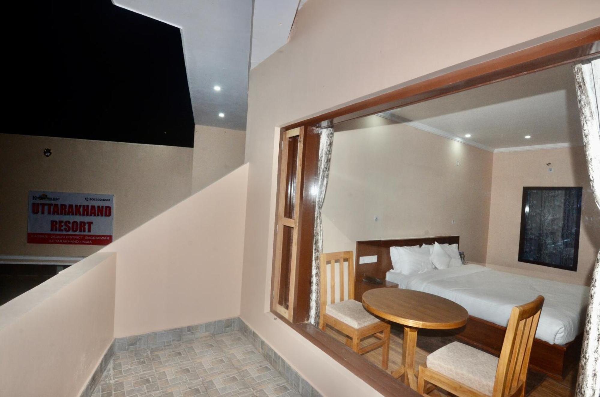 קאוסאני Uttarakhand Resort מראה חיצוני תמונה