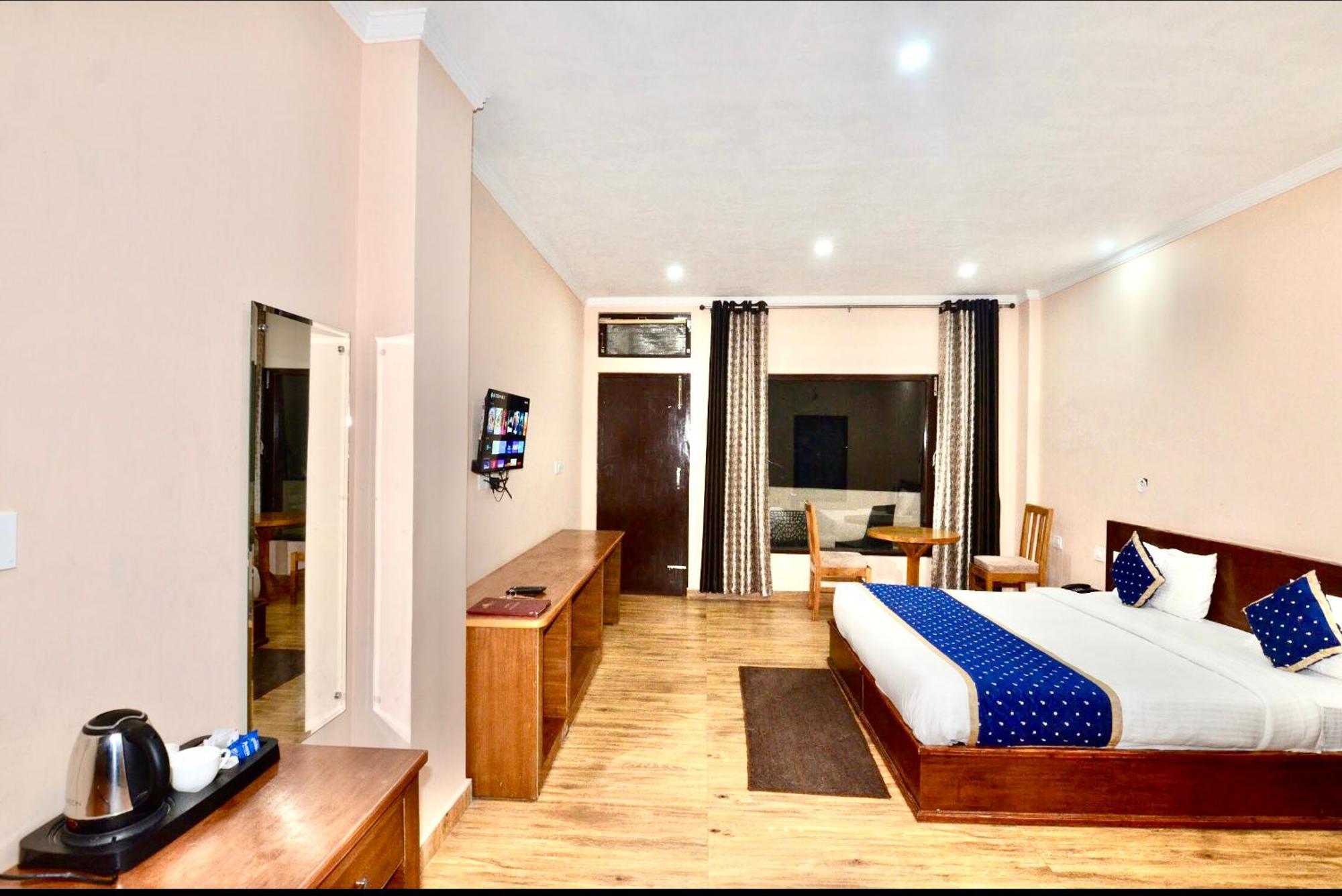 קאוסאני Uttarakhand Resort מראה חיצוני תמונה