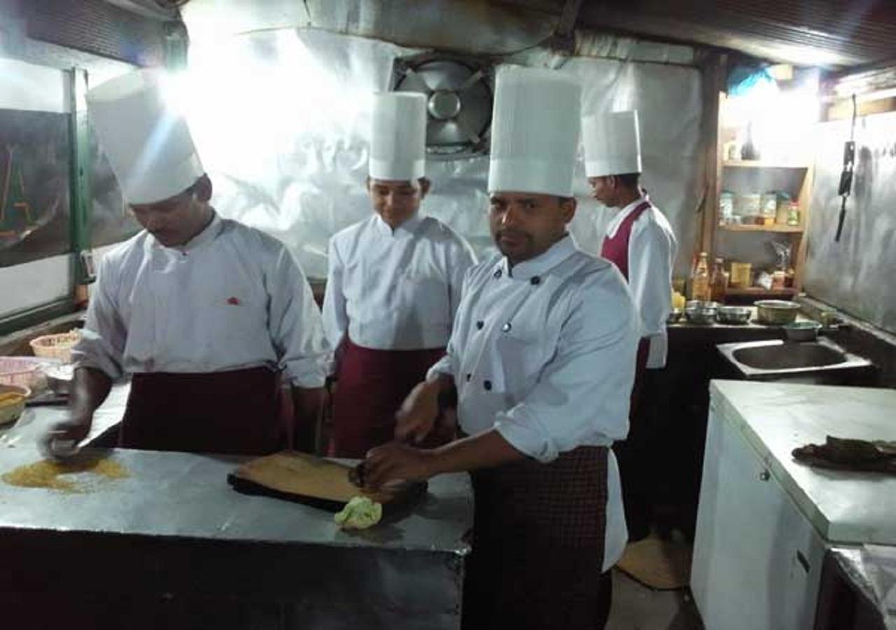 קאוסאני Uttarakhand Resort מראה חיצוני תמונה